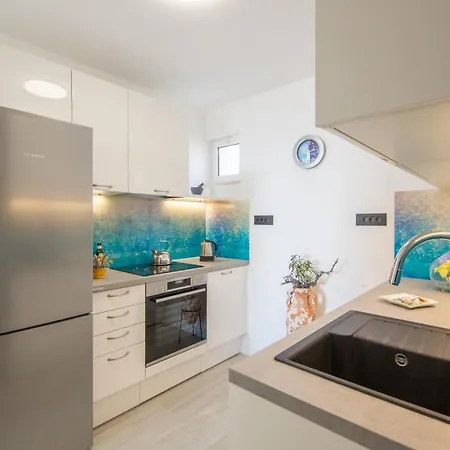 Nona Draga アパート *